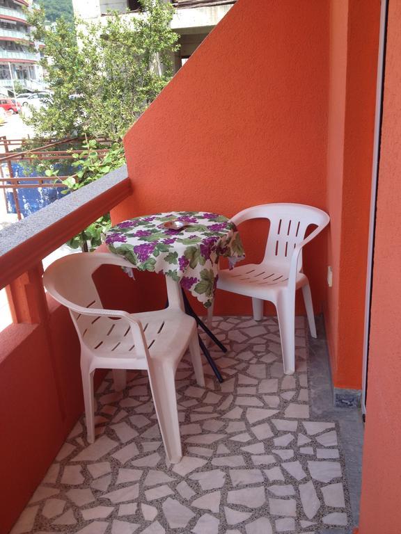 Apartments Holiday Budva Zimmer foto