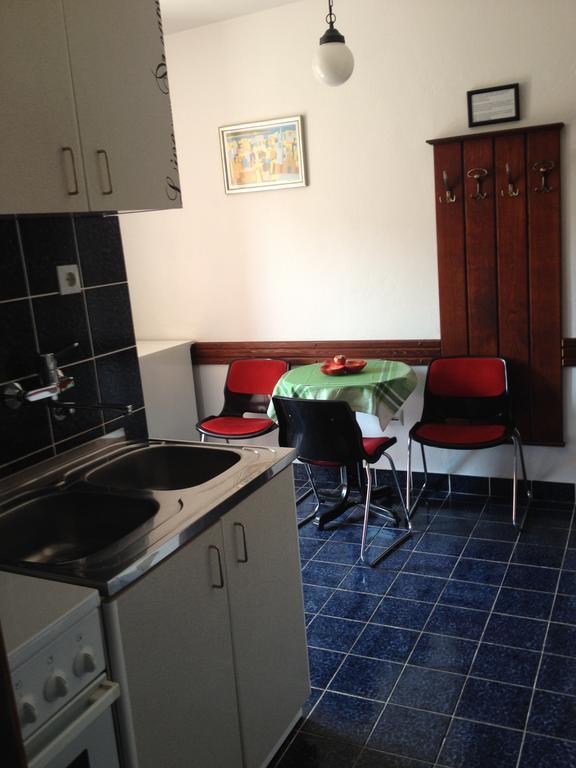 Apartments Holiday Budva Zimmer foto